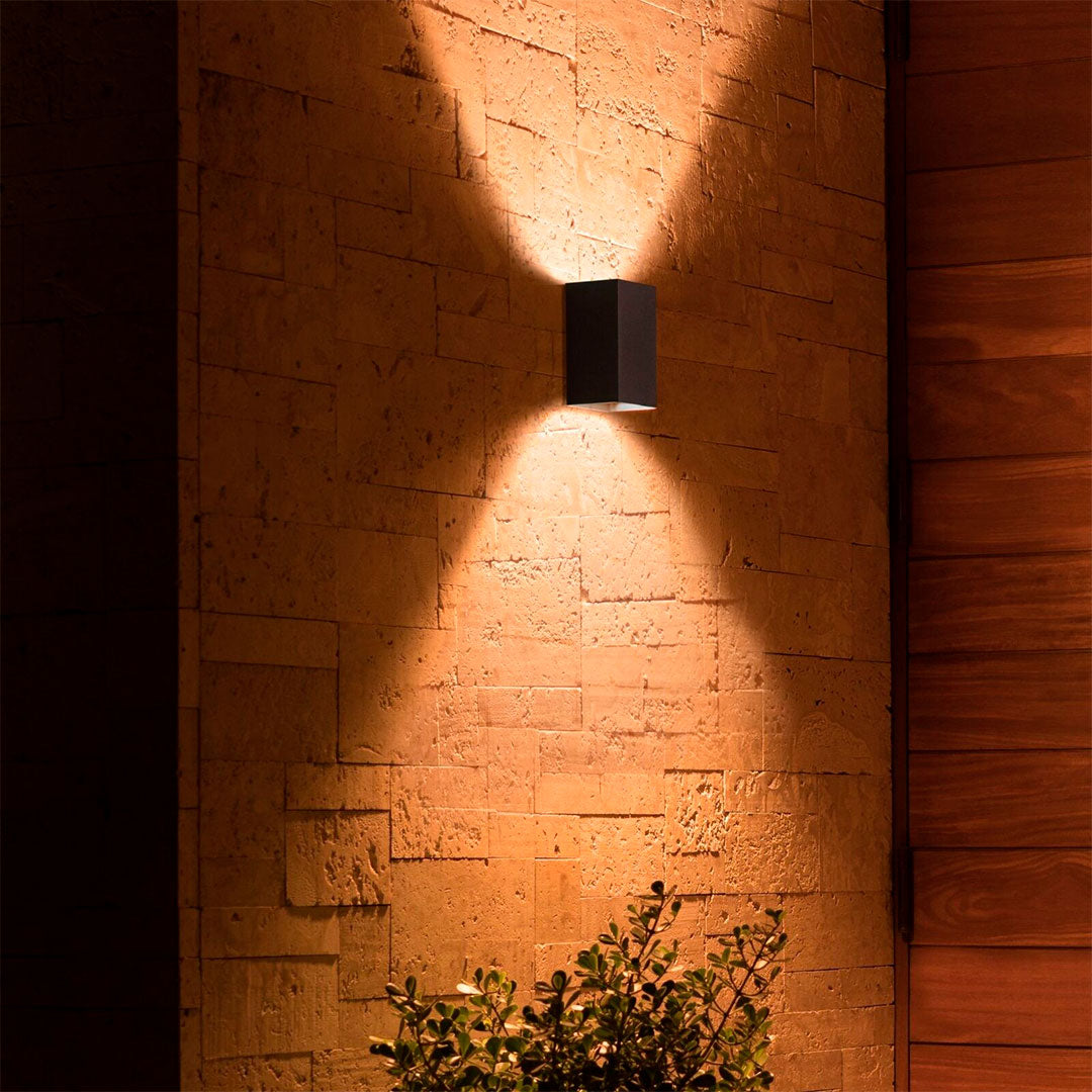 PHILIPS HUE 915005842901 Lámpara de Pared para Exterior Luz Blanco Color 8W 25000horas