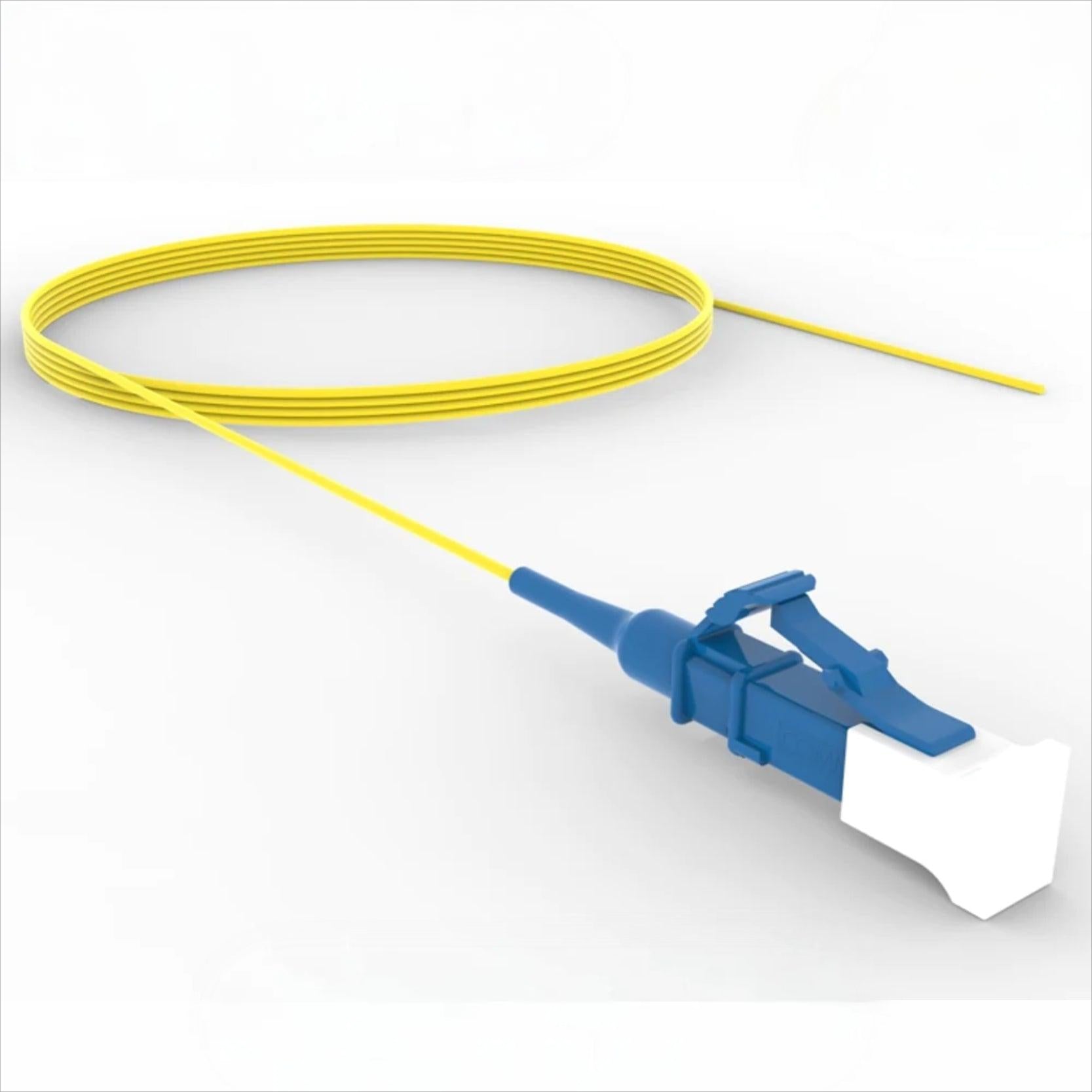 COMMSCOPE FBWLCUC11-JXF003 Pigtail de Fibra Optica Monomodo OM4 LC/UPC OM4/LSZH 0.90m