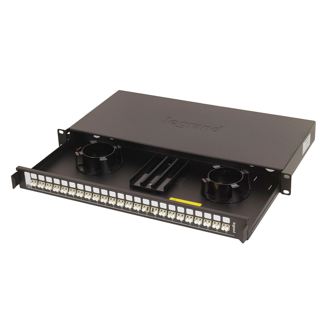 LEGRAND 032162 Patch Panel Bandeja de Fibra Optica 24 Conectores LC Duplex OM3/OM4 19" 1U