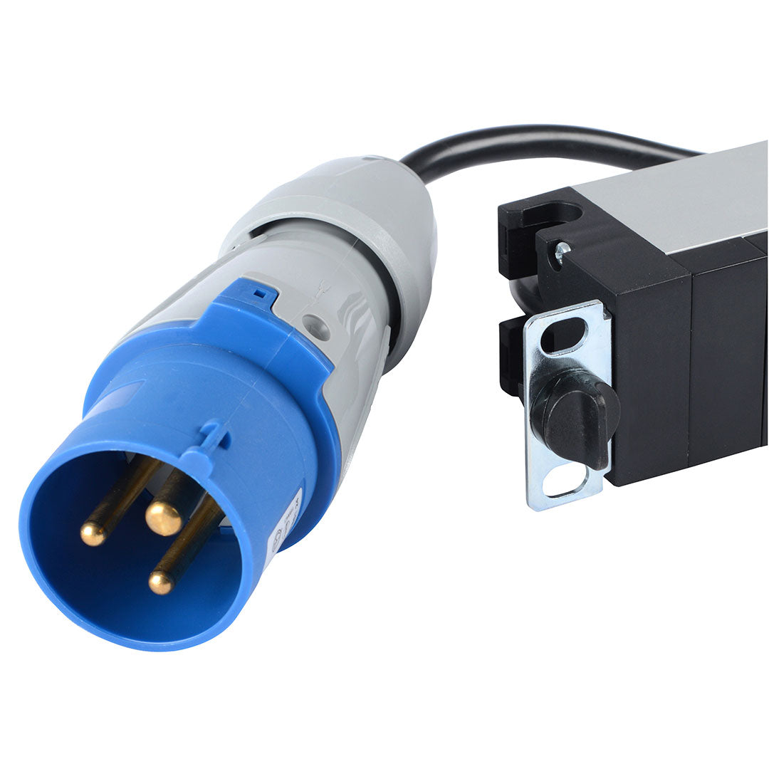 LEGRAND 646815 PDU Regleta 19" 12 Tomas C13 Entrada IEC60309
