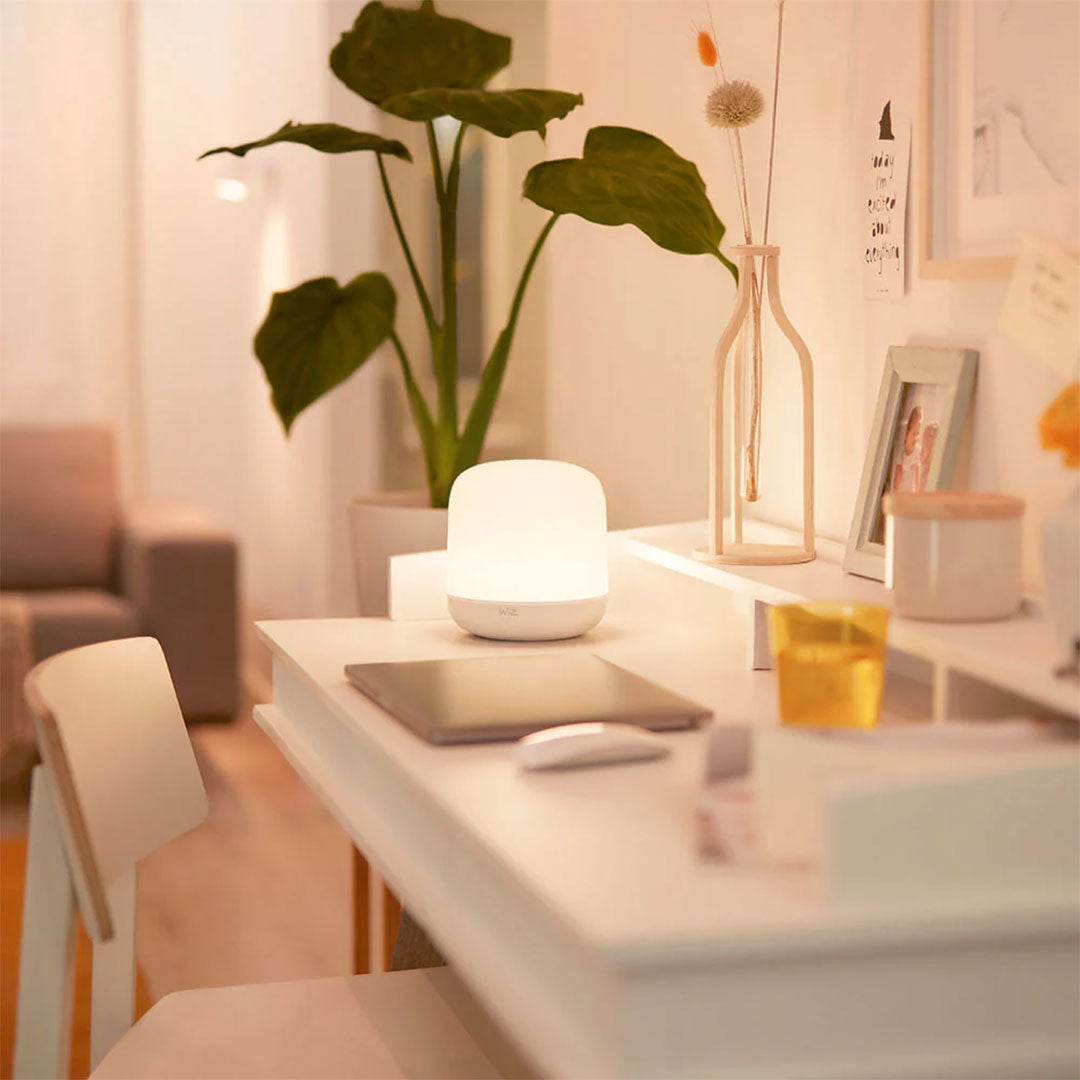 WIZ HERO Lámpara WIFI inteligente tipo C, luminaria decorativa para mesa, 620 lúmenes, 2500 horas 929002626712