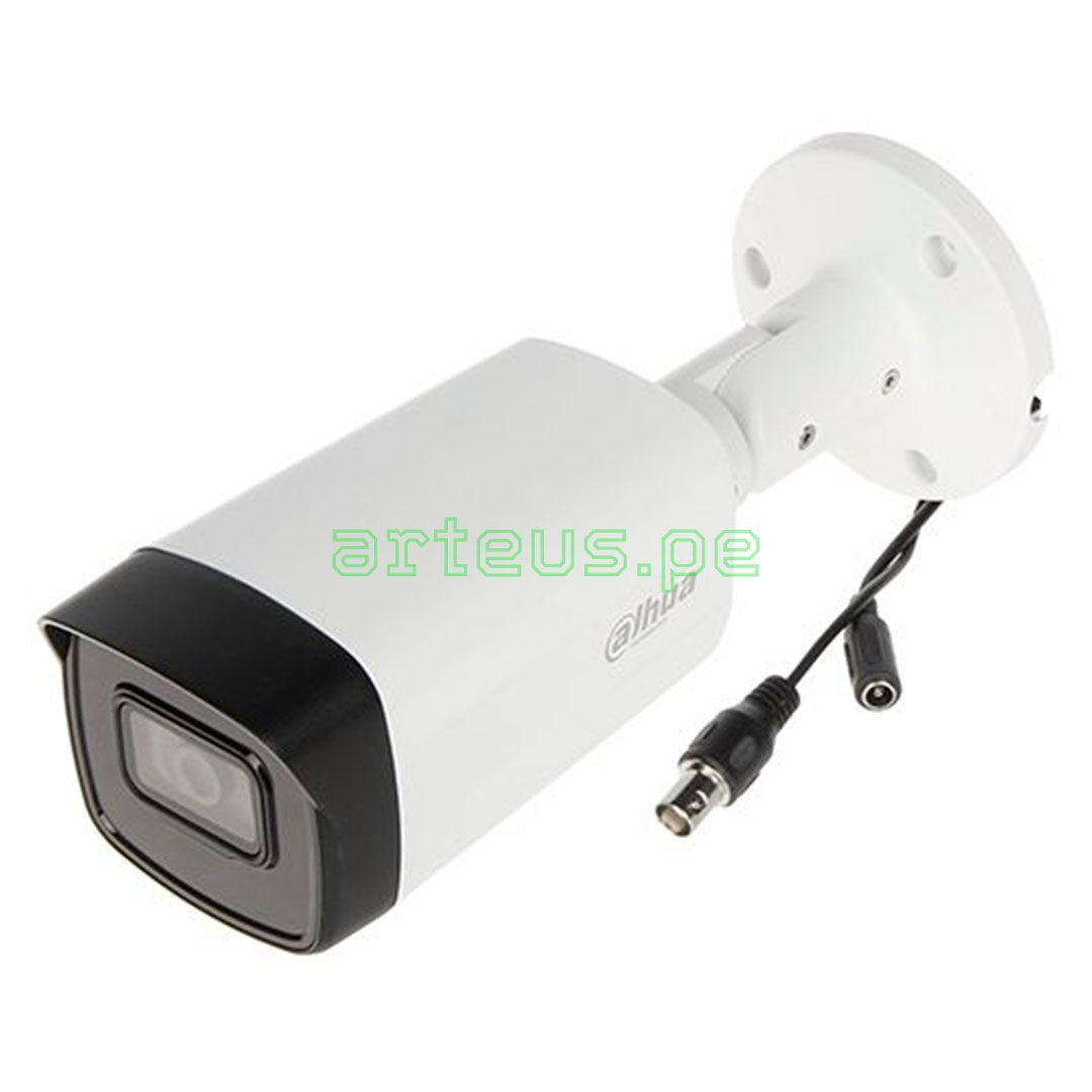 Cámara de seguridad tipo bala para videovigilancia, color blanco, con conectores visibles