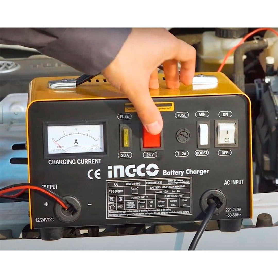 INGCO ING-CB1601 Cargador de Batería para vehículos 12V / 24V